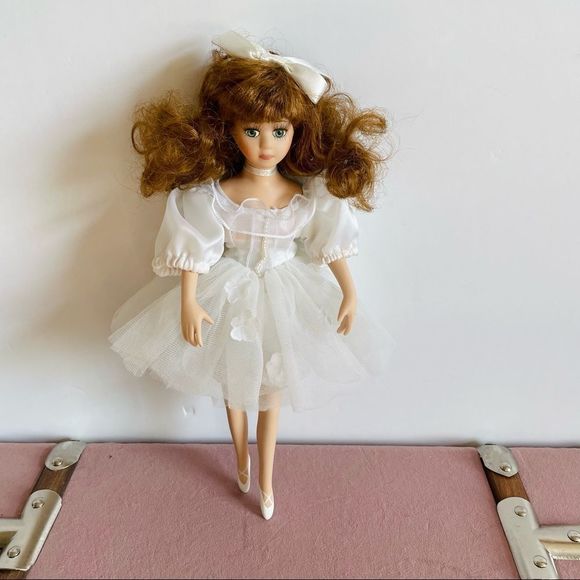 Toys Collectible Porcelain Ballerina Pose Doll Vintage Hand Painted